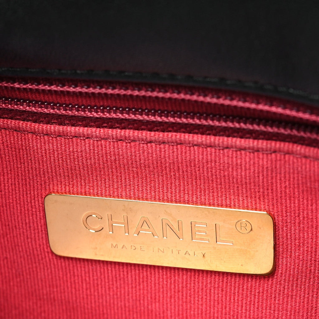 Lambskin Quilted Medium Chanel 19 Flap Black