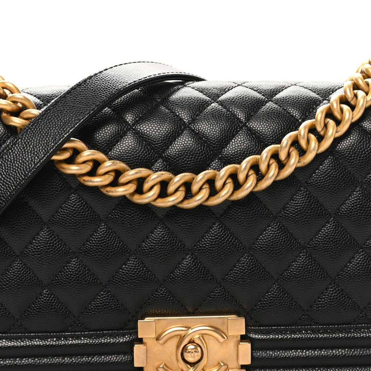 Caviar Quilted Medium Boy Flap Black