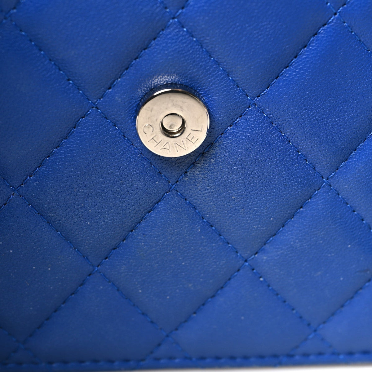 Lambskin Quilted Square Wallet On Chain WOC Blue